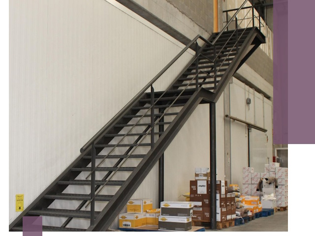 Лестницы для производства в Дальнереченске — изготовление и монтаж
