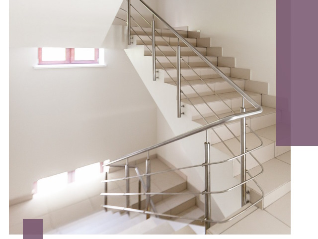 Установка и замена перил в подъезде в Дальнереченске