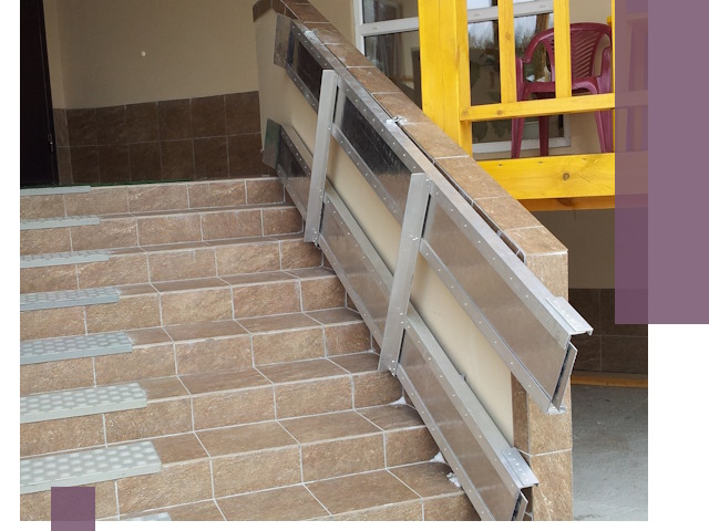 Откидные пандусы под ключ в Дальнереченске — монтаж и демонтаж