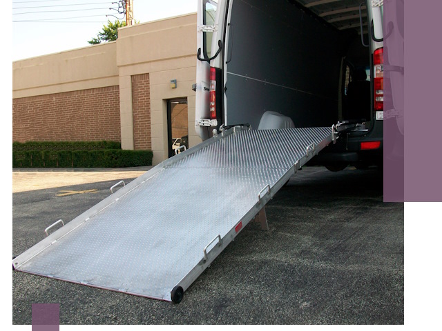 Мобильные пандусы в Дальнереченске — производство, монтаж и аренда