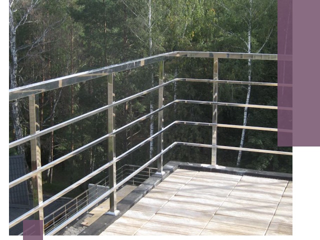 Парапеты из нержавеющей стали в Дальнереченске — изготовление и монтаж