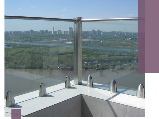 Стеклянные парапеты премиум класса в Дальнереченске для домов и бизнесов